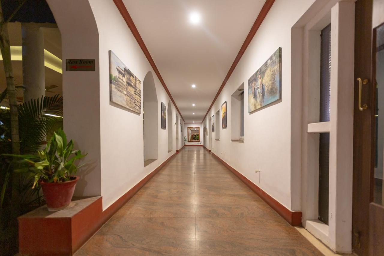 Kstdc Hotel Mayura Bhuvaneshwari Kamalapur Hampi Eksteriør bilde