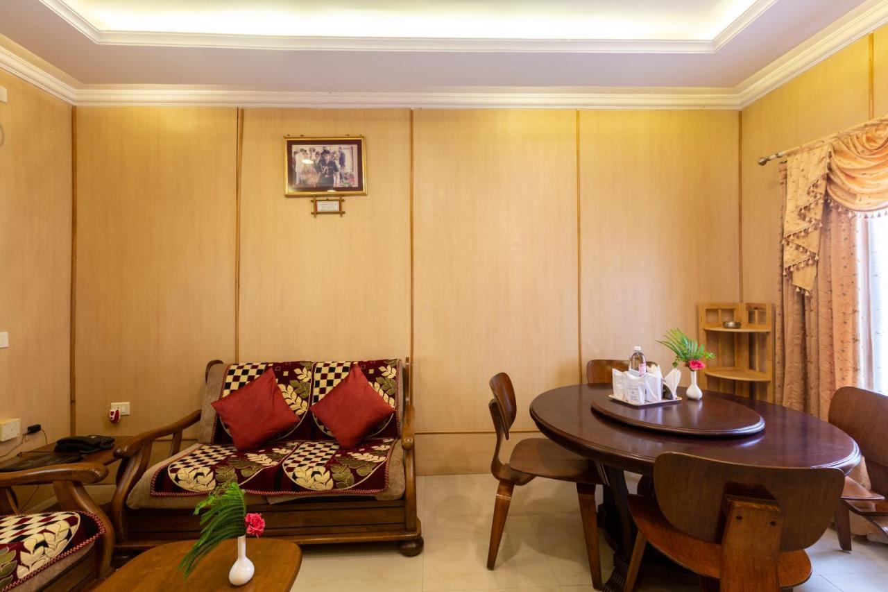 Kstdc Hotel Mayura Bhuvaneshwari Kamalapur Hampi Eksteriør bilde
