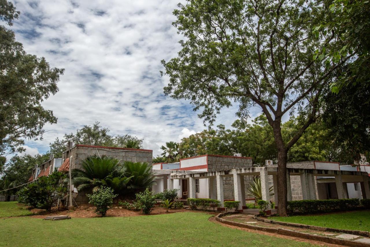 Kstdc Hotel Mayura Bhuvaneshwari Kamalapur Hampi Eksteriør bilde