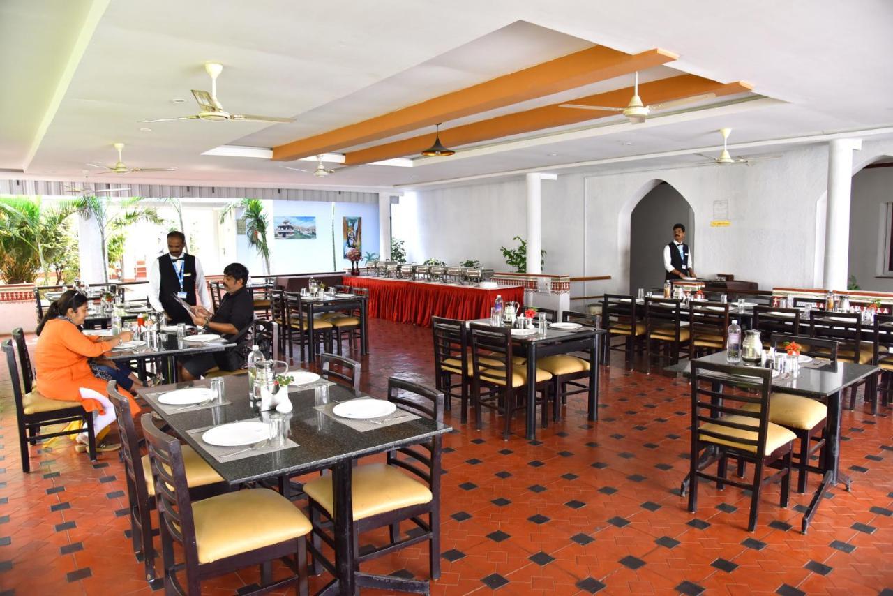 Kstdc Hotel Mayura Bhuvaneshwari Kamalapur Hampi Eksteriør bilde