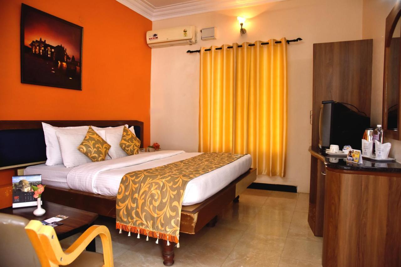 Kstdc Hotel Mayura Bhuvaneshwari Kamalapur Hampi Eksteriør bilde
